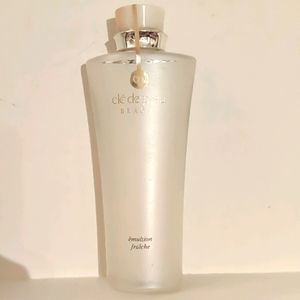 NWT Clé de Peau Émulsion Fraîche